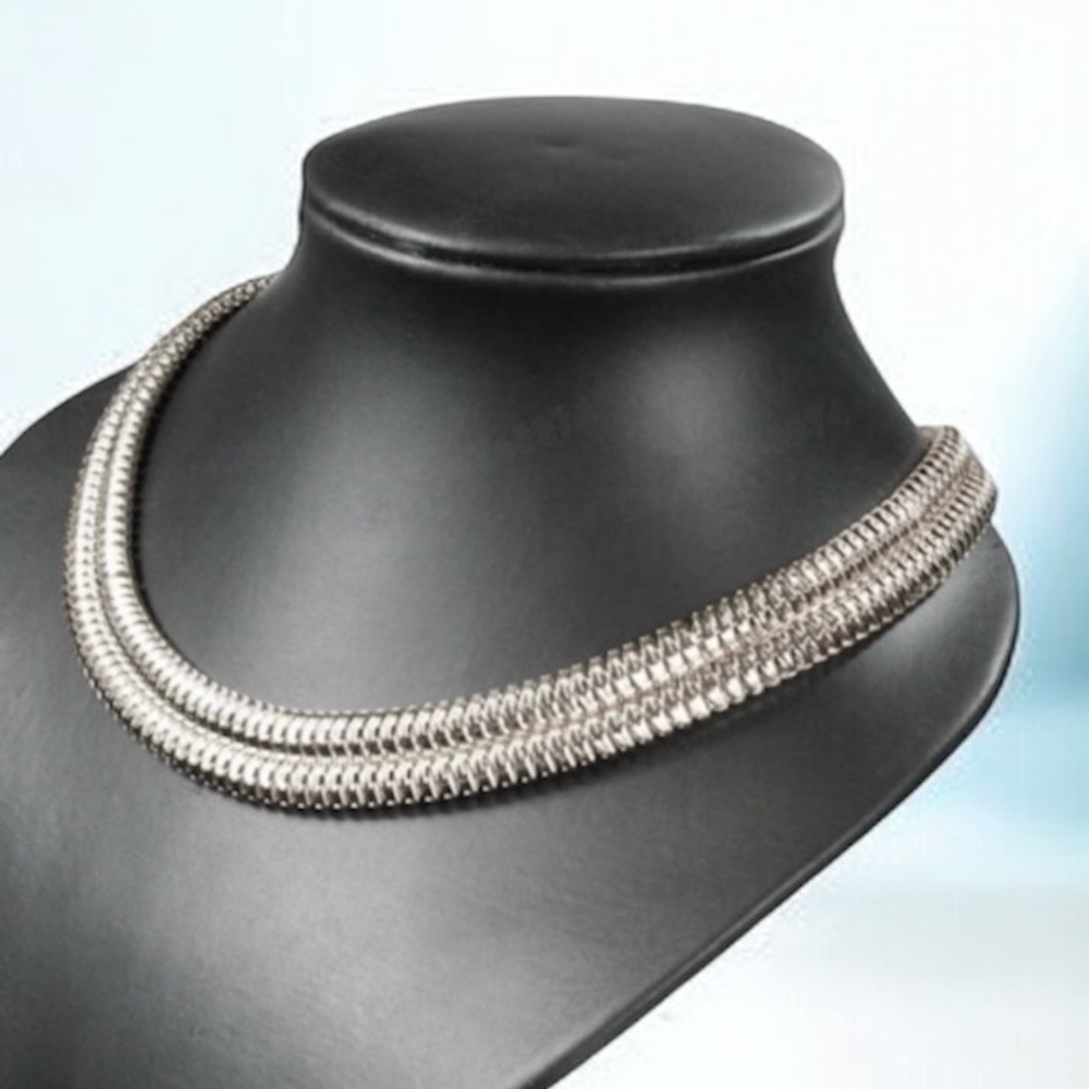 NWT! Calvin Klein Thick WIDE CHAIN NECKLACE COLLAR Adjustable Fastener - Picture 2 of 4